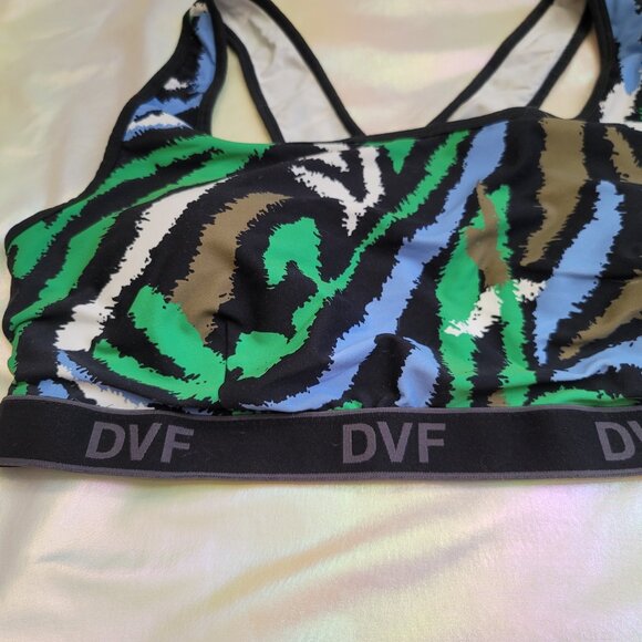 Diane Von Furstenberg DVF x Target Racerback Sports Bra + Bike Shorts Sz 1X SET - Picture 10 of 13